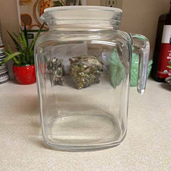 Bormioli Rocco 68 oz. Frigoverre Glass Pitcher with Locking Lid Milk Tea Water - Picture 1 of 10